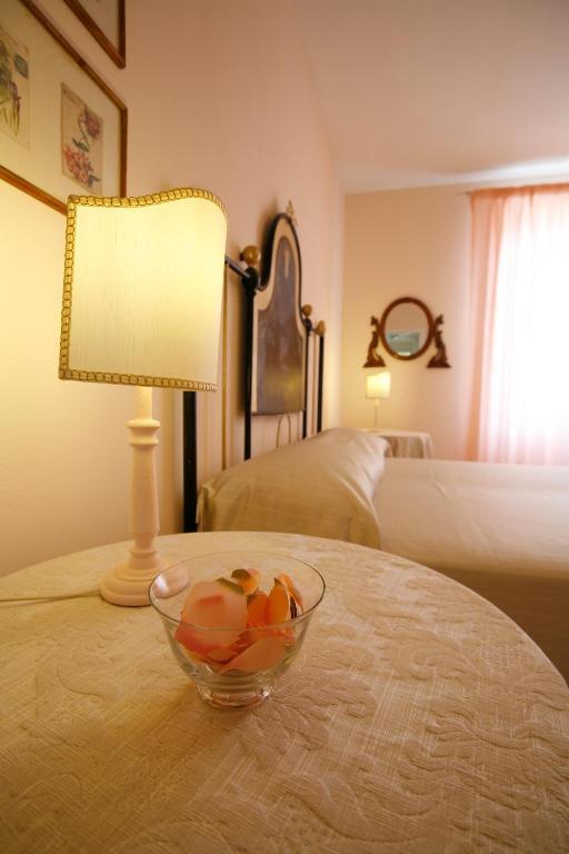 Villa Amelia Rooms Marina di Pietrasanta Szoba fotó