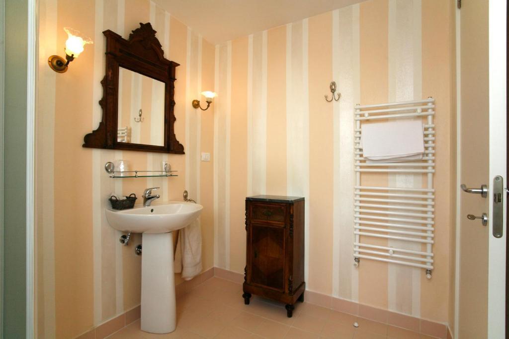 Villa Amelia Rooms Marina di Pietrasanta Szoba fotó