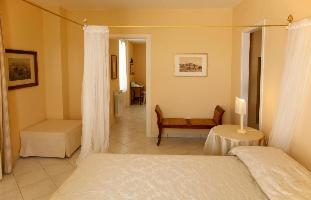 Villa Amelia Rooms Marina di Pietrasanta Szoba fotó