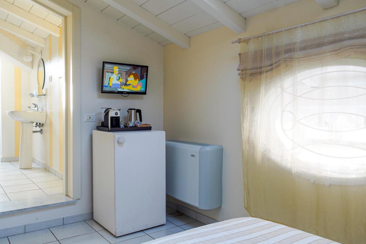 Villa Amelia Rooms Marina di Pietrasanta Kültér fotó