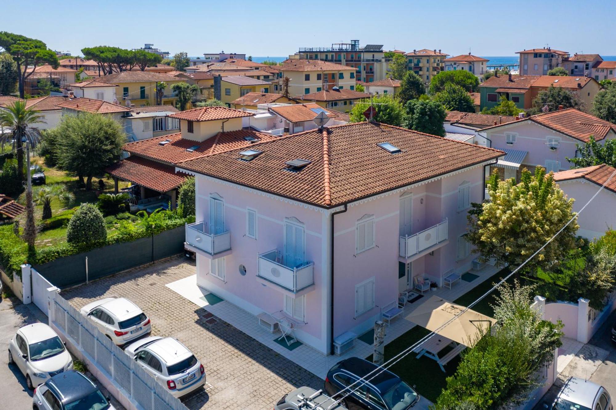 Villa Amelia Rooms Marina di Pietrasanta Kültér fotó