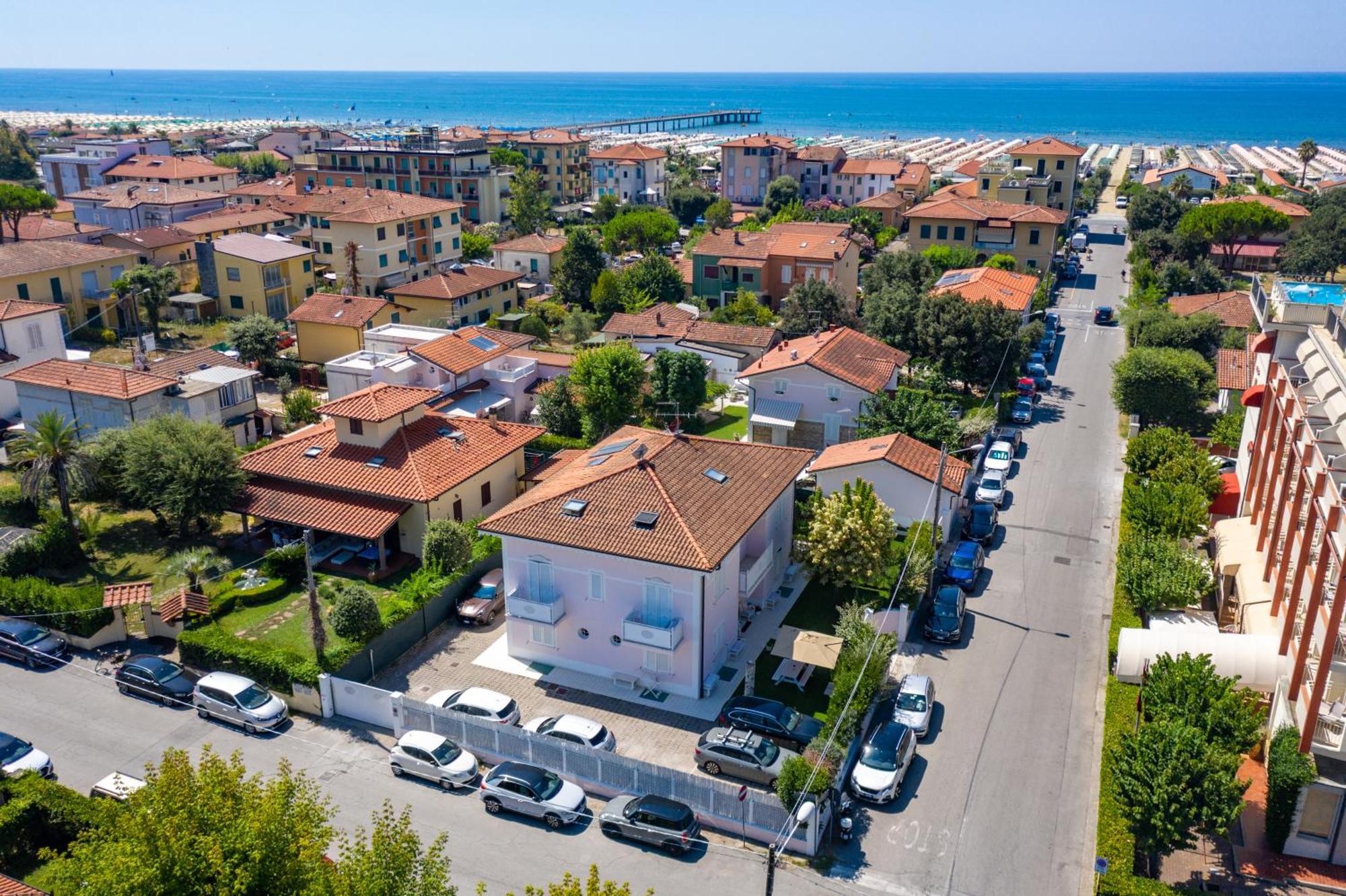 Villa Amelia Rooms Marina di Pietrasanta Kültér fotó